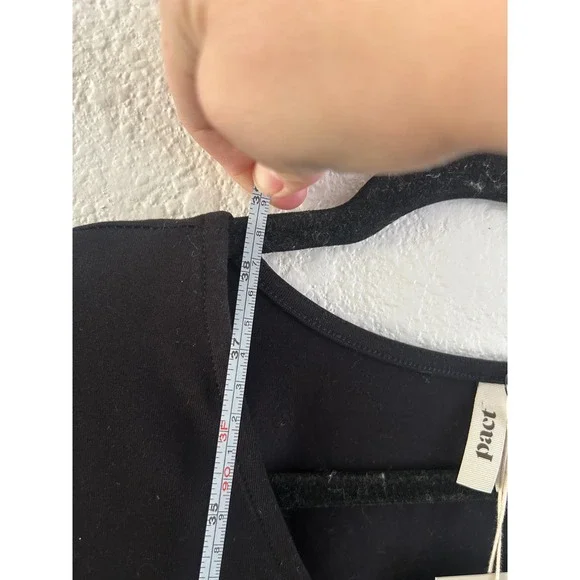 NWT Pact Black Organic Cotton Fit and Flare V-Neck A-Line Dress M Party LBD - Picture 7 of 8